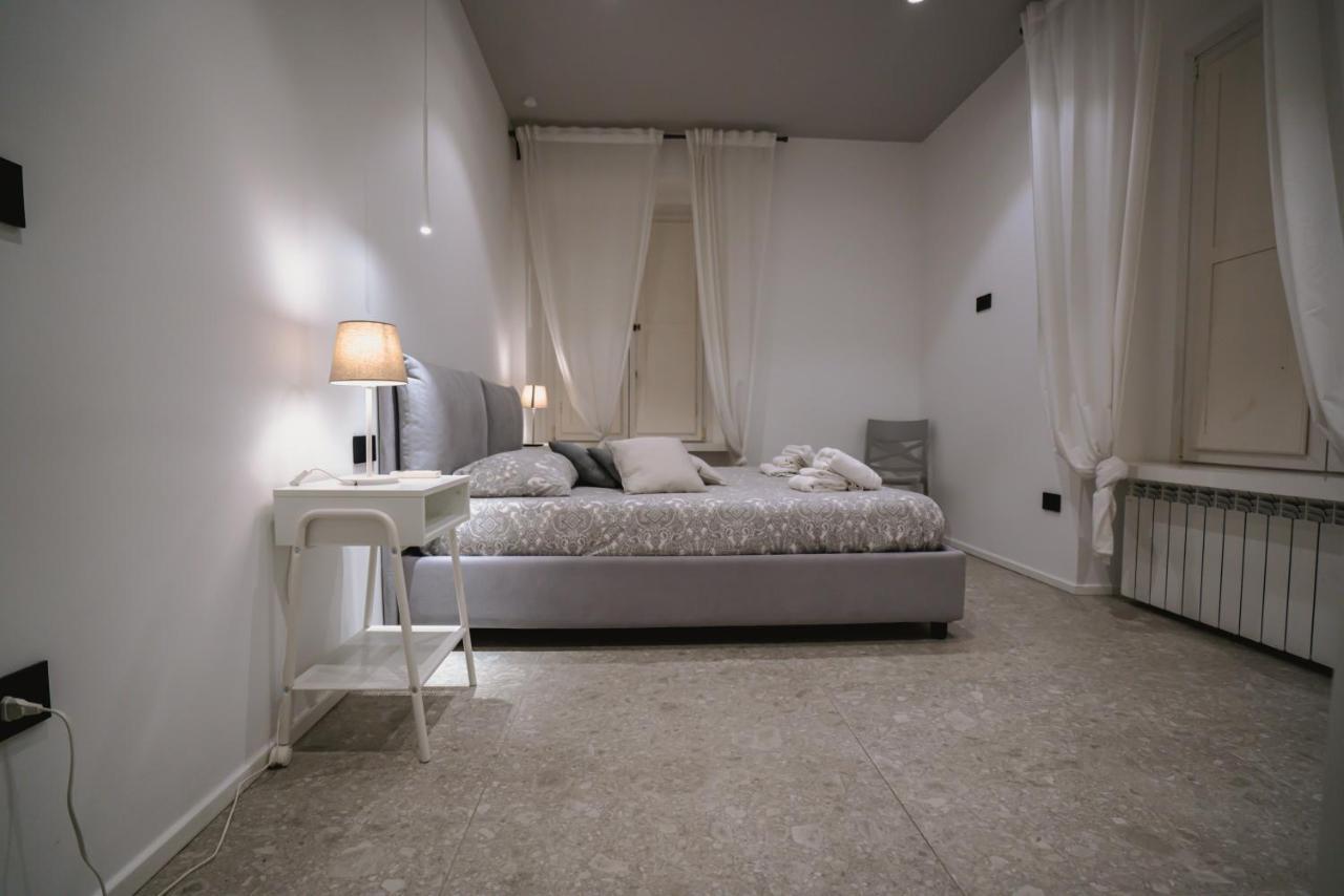 סלרנו De Luca 6 Apartments מראה חיצוני תמונה