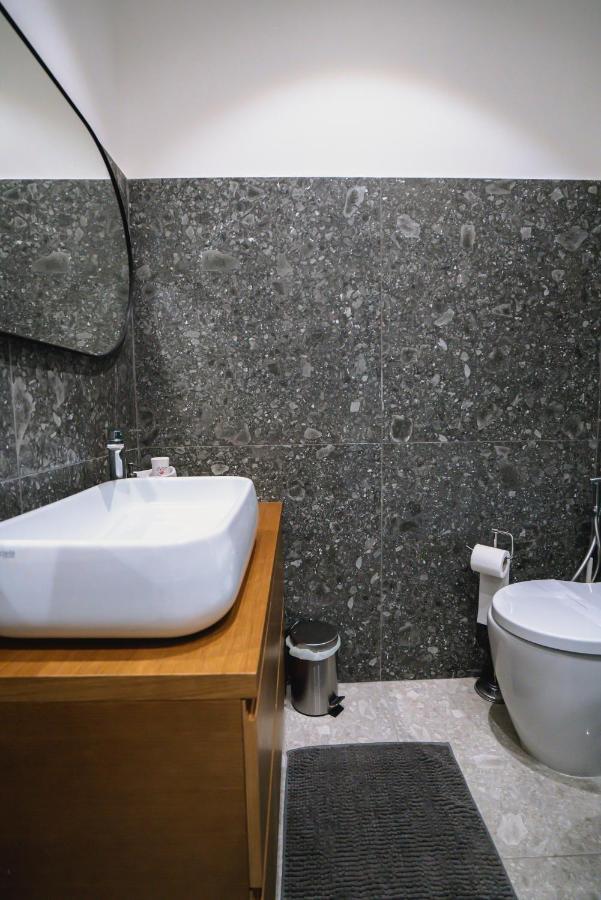 סלרנו De Luca 6 Apartments מראה חיצוני תמונה