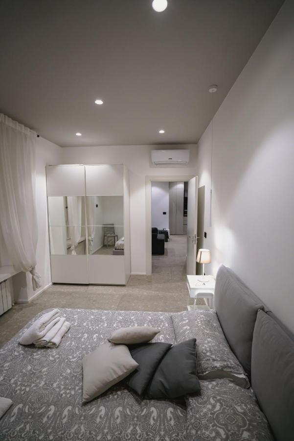 סלרנו De Luca 6 Apartments מראה חיצוני תמונה