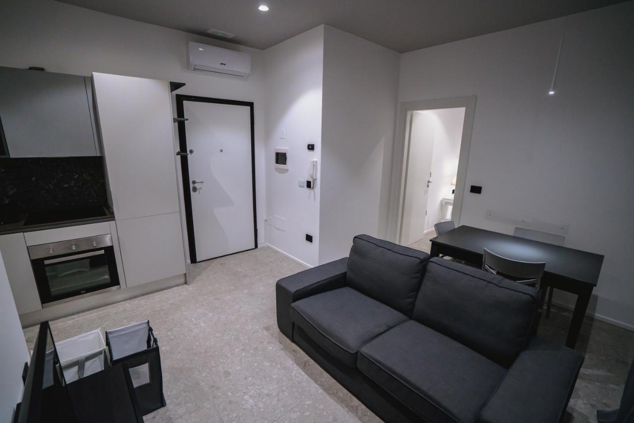 סלרנו De Luca 6 Apartments מראה חיצוני תמונה