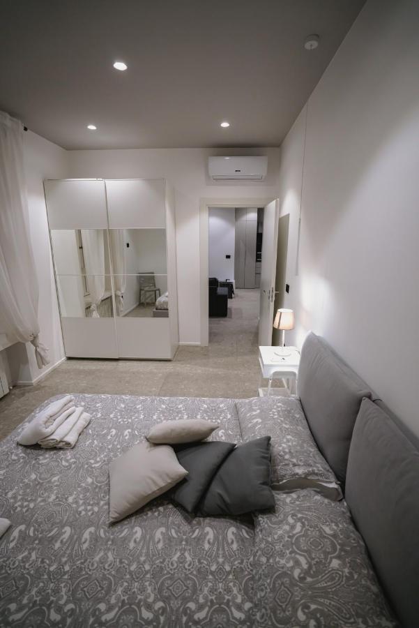 סלרנו De Luca 6 Apartments מראה חיצוני תמונה