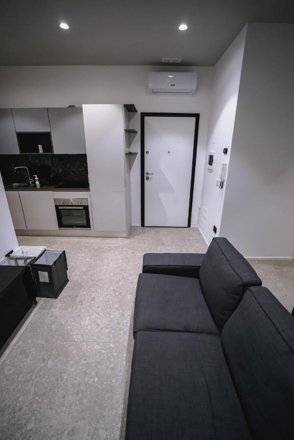 סלרנו De Luca 6 Apartments מראה חיצוני תמונה